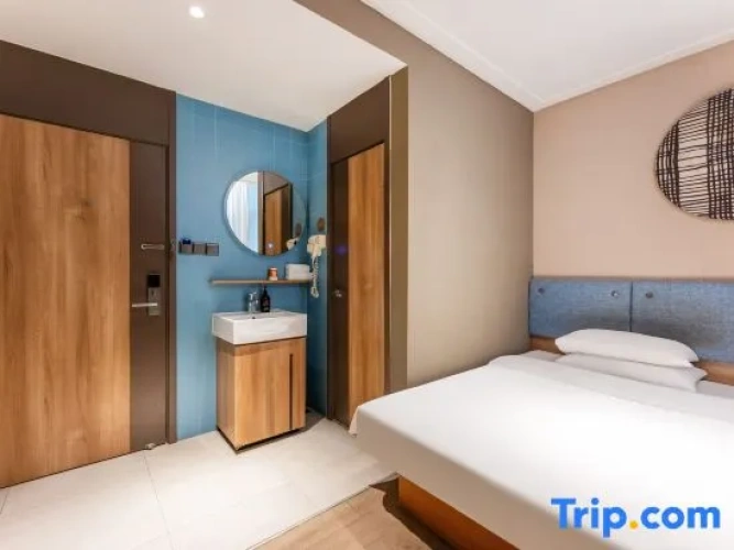 Standard Double room with view