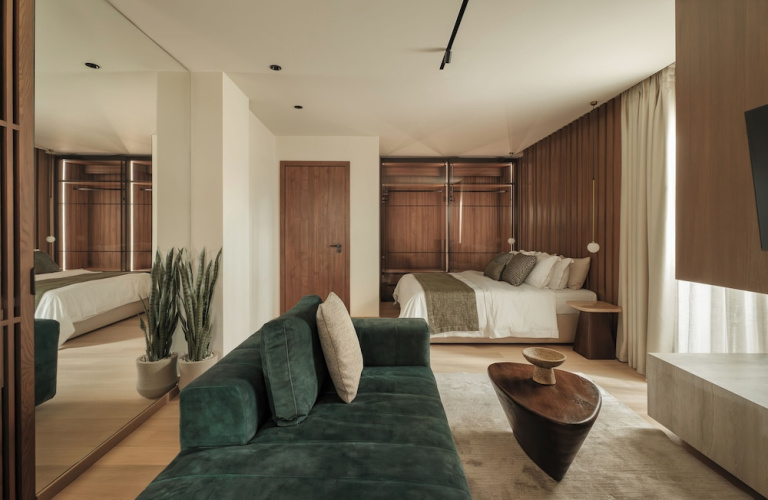 Ceci Suites