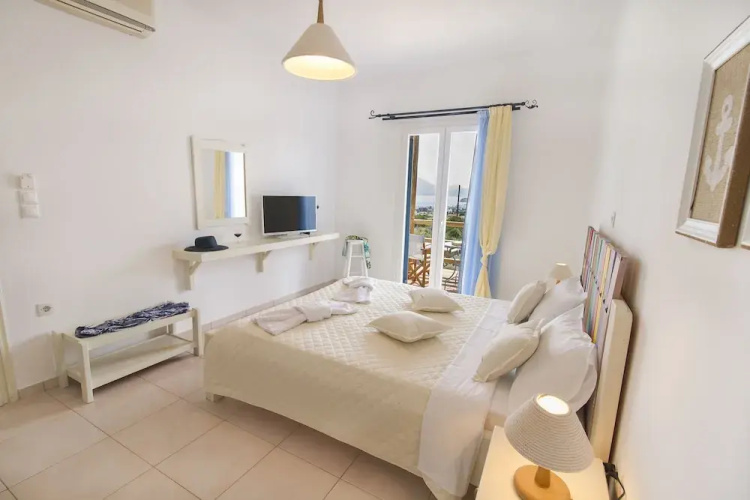 Faros Apartments