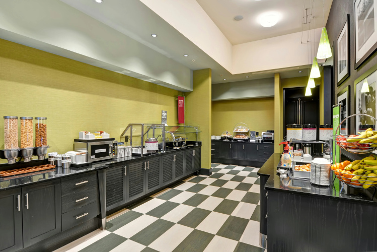 Hampton Inn & Suites Raleigh/Crabtree Valley photo 33