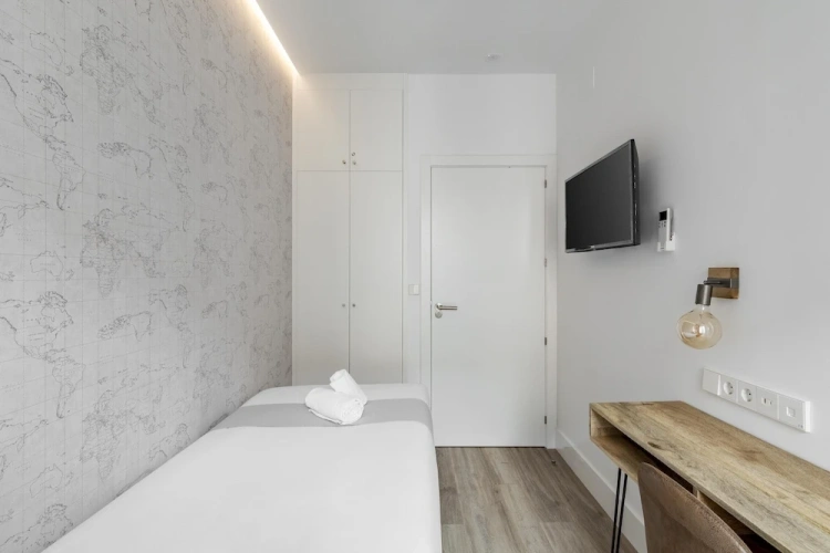 Deluxe Single room
