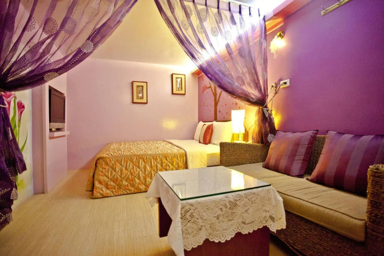 Bashi Channel Vacation B & B