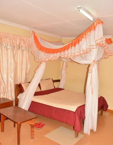 Racecourse Inn Hotel