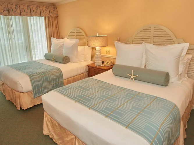 Anchor In Distinctive Waterfront Lodging