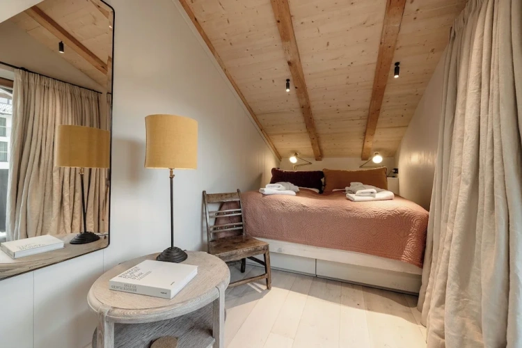 Luxury Penthouse room with balcony and with mountain view