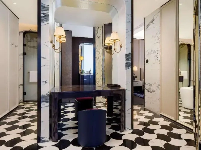 Double Suite