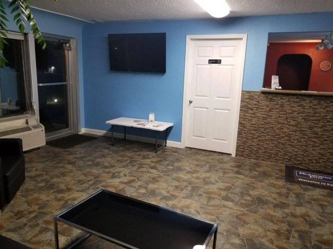 Highway Inn