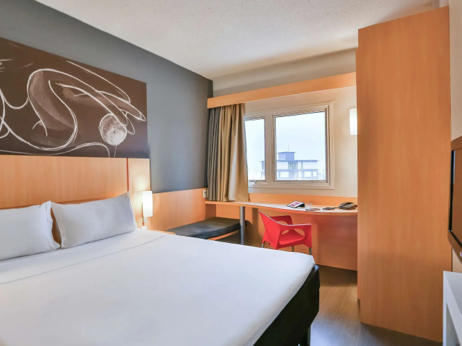 Ibis Goiania