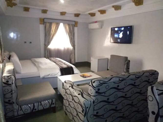 Cadestral Zone Hotel
