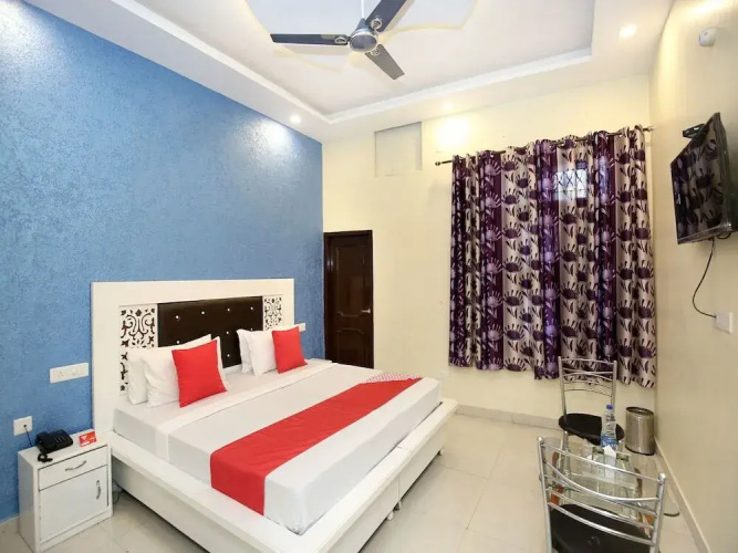 Hotel Adarsh By OYO Rooms
