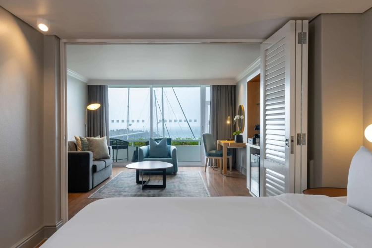 Junior Suite with balcony and with ocean view