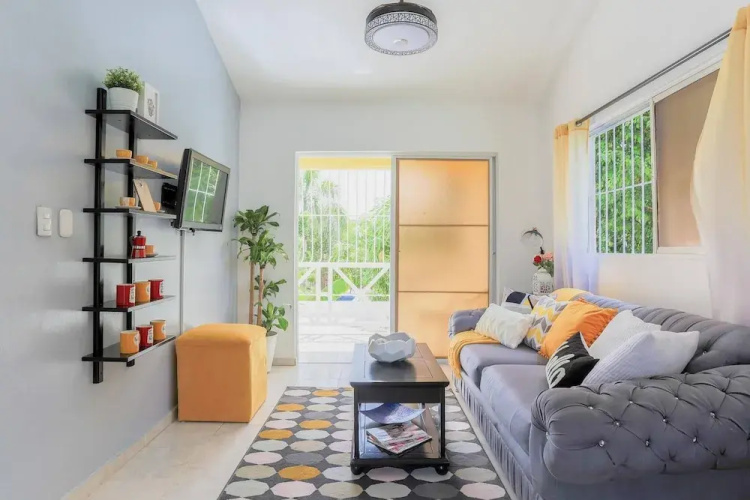 Calm, Beauty, and Coziness in a Centric Apartment