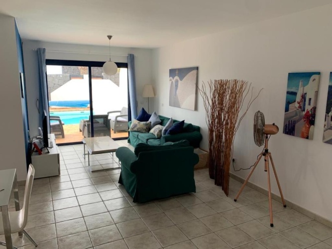 3 Bedrooms Cottage