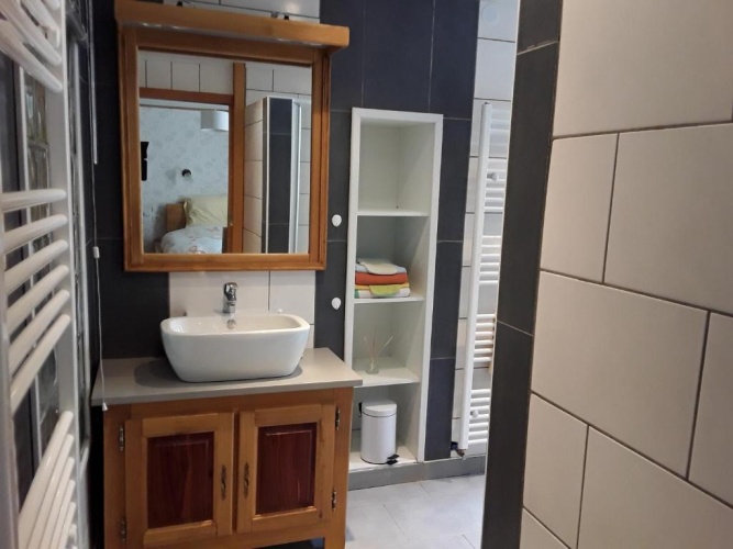 2 Bedrooms Cottage