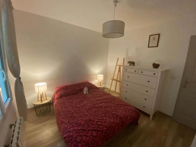 3 Bedrooms Cottage