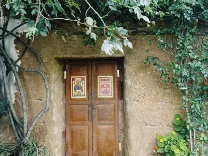Up Air Guest house