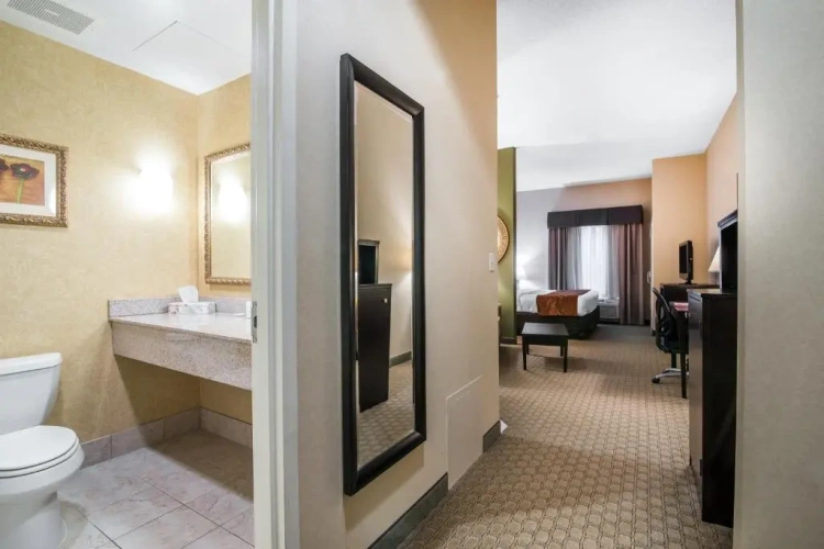 Standard Double Suite