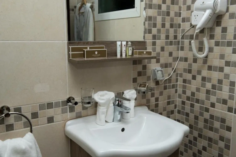 1 Bedroom Standard Double Suite