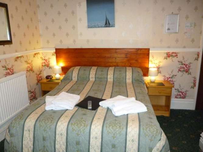 Standard Triple room with view