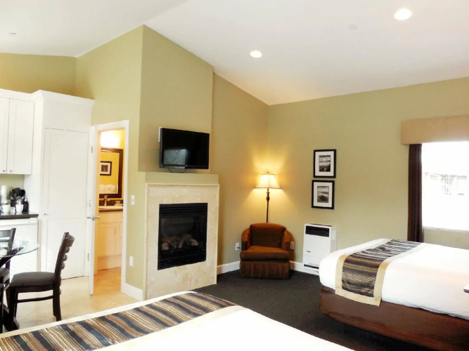 Monterey Peninsula Inn