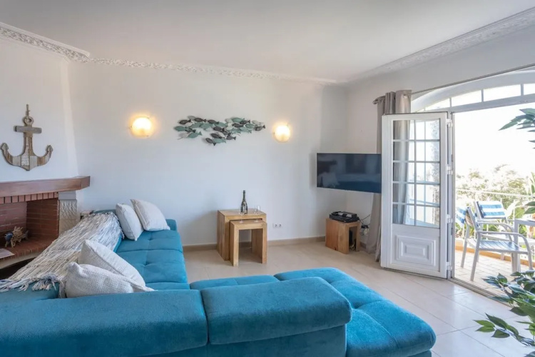 10 Marinha Two Bed Apt At Award Wining Beach