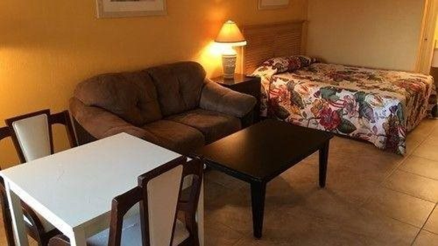 Tropical Inn Palm Bay