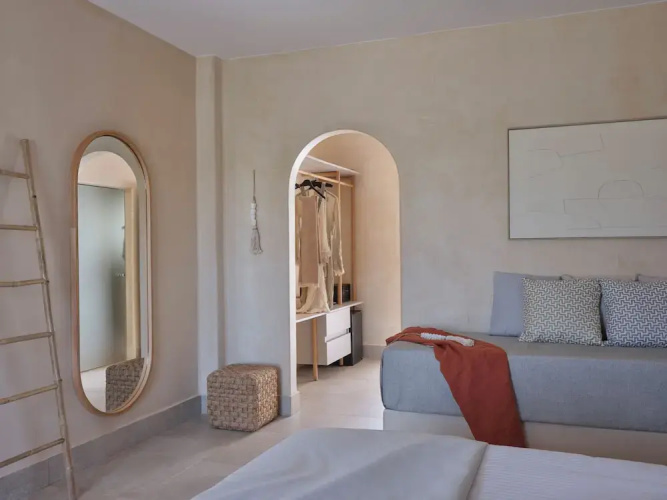 Salt Suites Paros