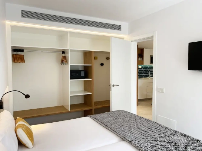 1 Bedroom Superior Apartment with balcony