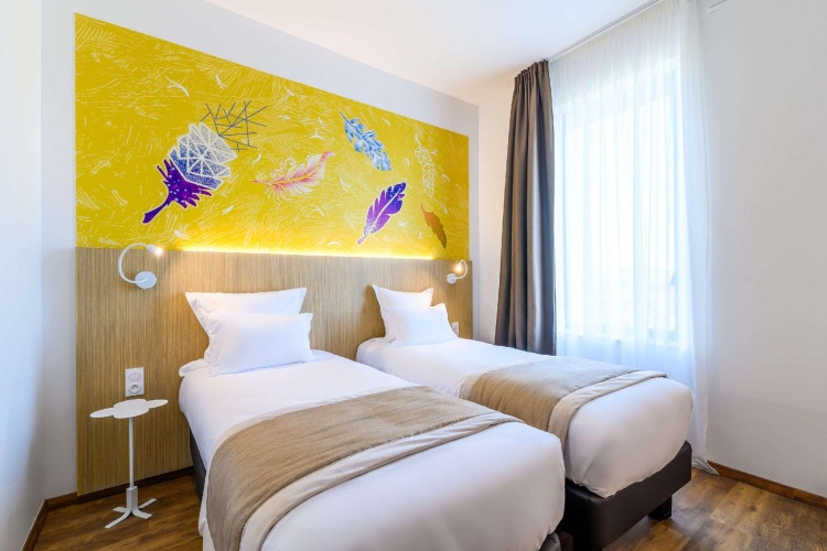 Standard Twin room