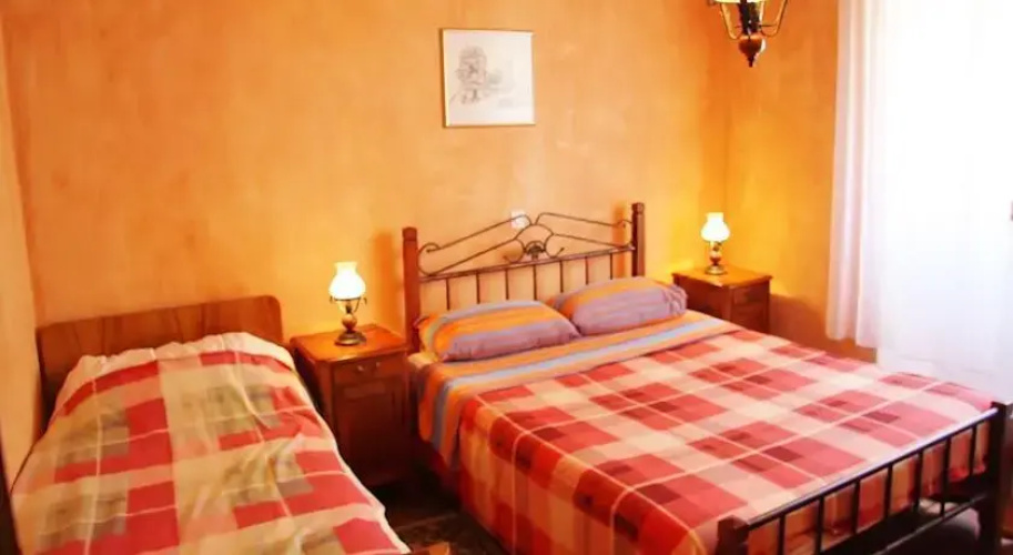 Roc Holiday Home