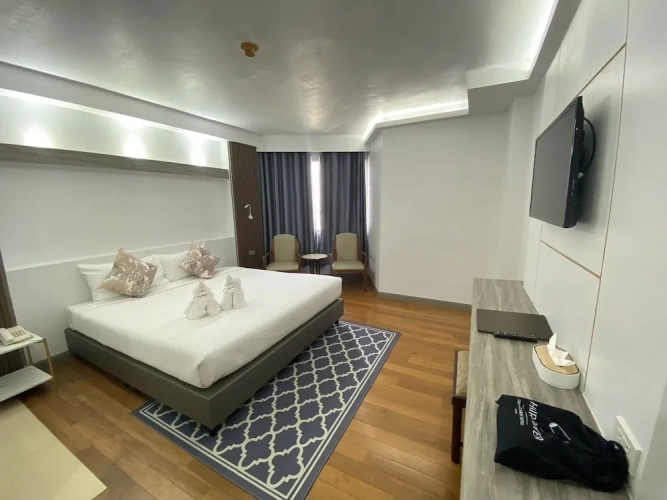 1 Bedroom Premium Double room with city view