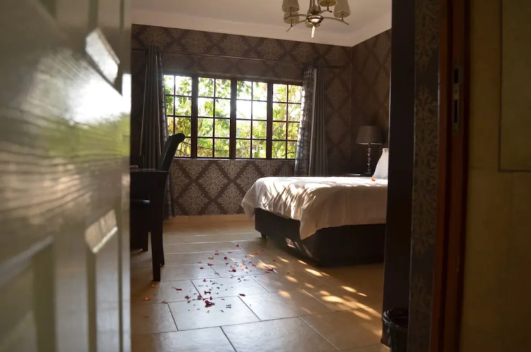 The Riverside Hotel