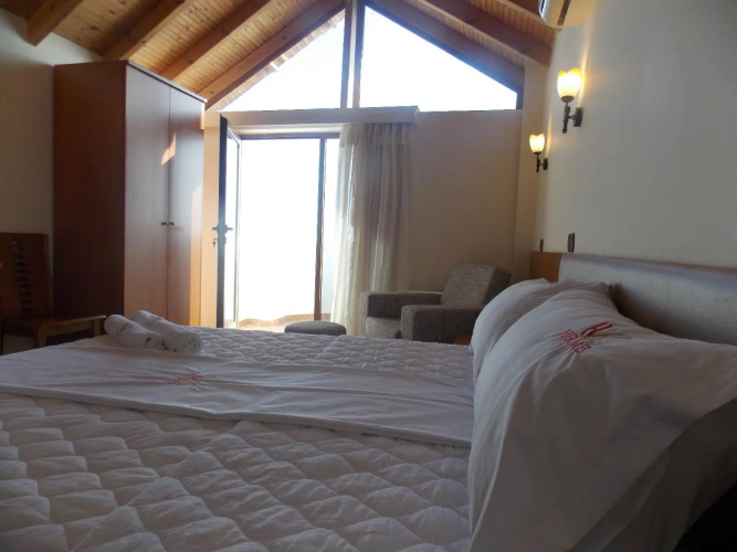 Paradise Hotel