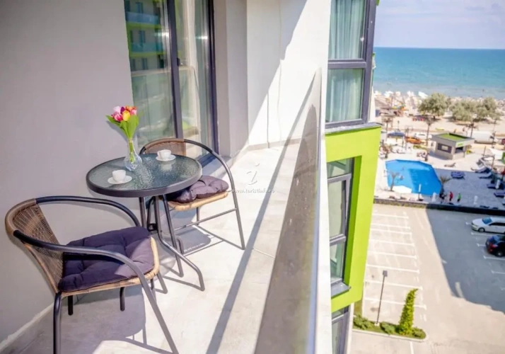 Apartment with balcony