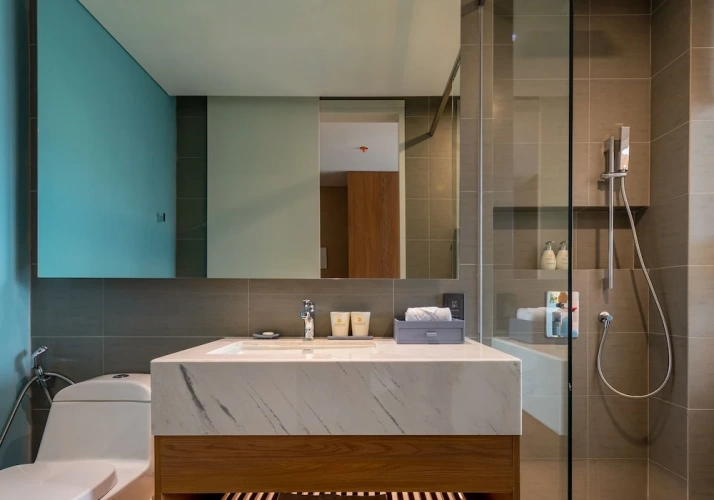 Deluxe Twin room with balcony and beachfront