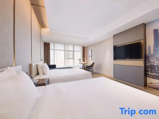 Standard Double room with street view