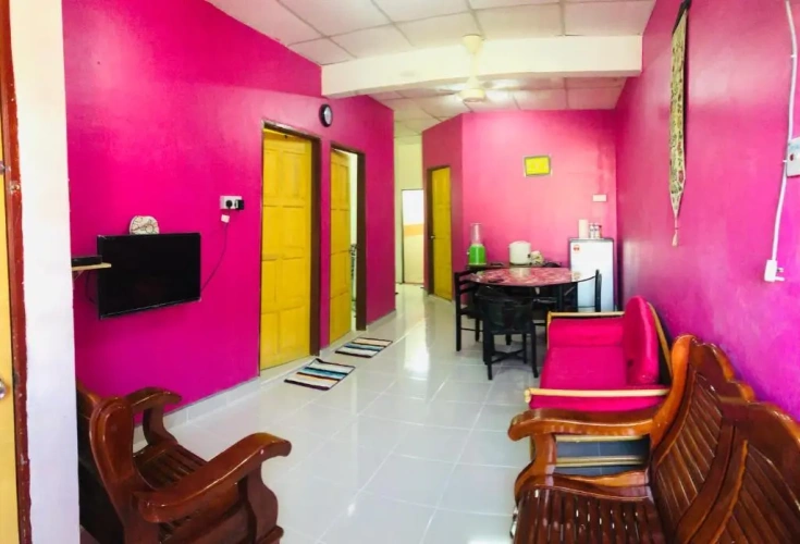 3 Bedrooms Cottage