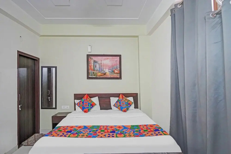 Fabhotel The Virat
