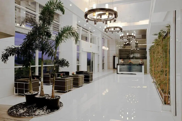 St Laurn Suites