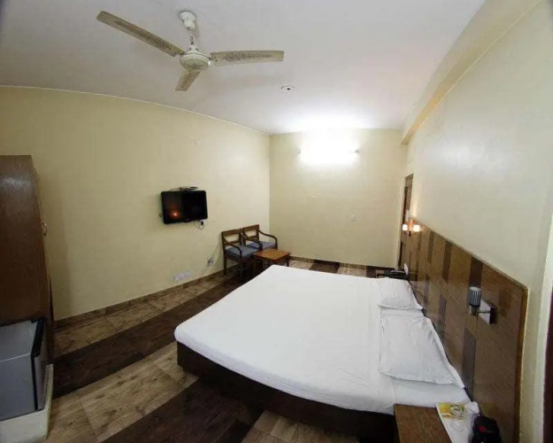 Hotel Dolphin