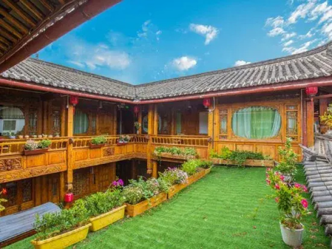 Ancient Town Mengyi Inn