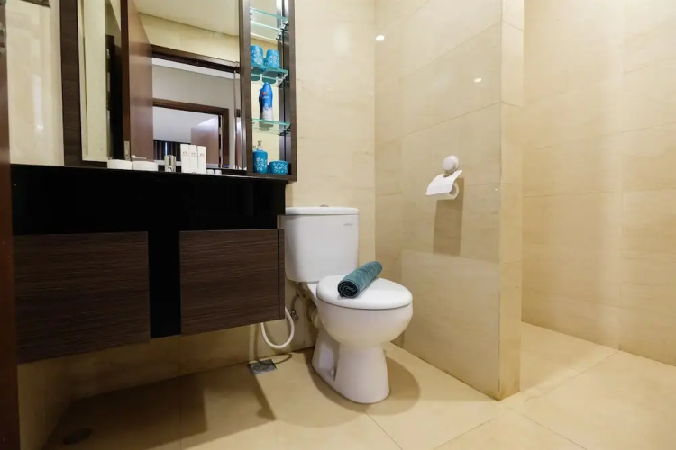 Modern Elegant Design L'Avenue Apartment