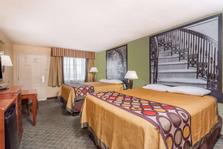 Quadruple room