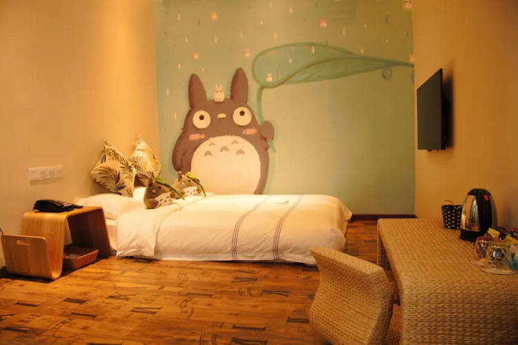 J Hotel