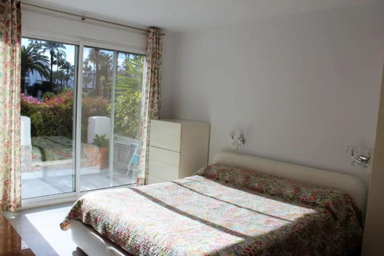 Alcazaba Beach Apartment 3302