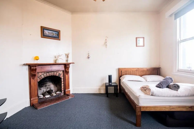 The Pickled Frog - Hostel