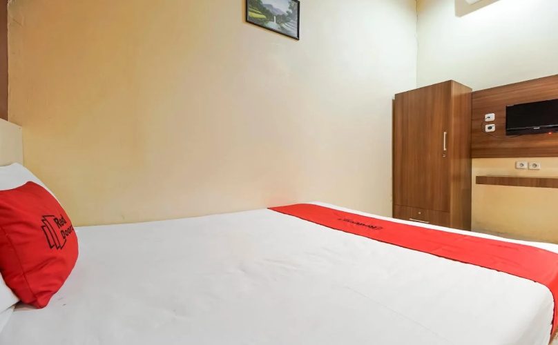 RedDoorz Plus @ Hertasning Area
