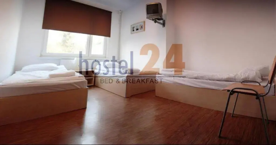Hostel 24 Bed & Breakfast