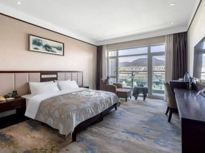 Grand Cloud View Hotel