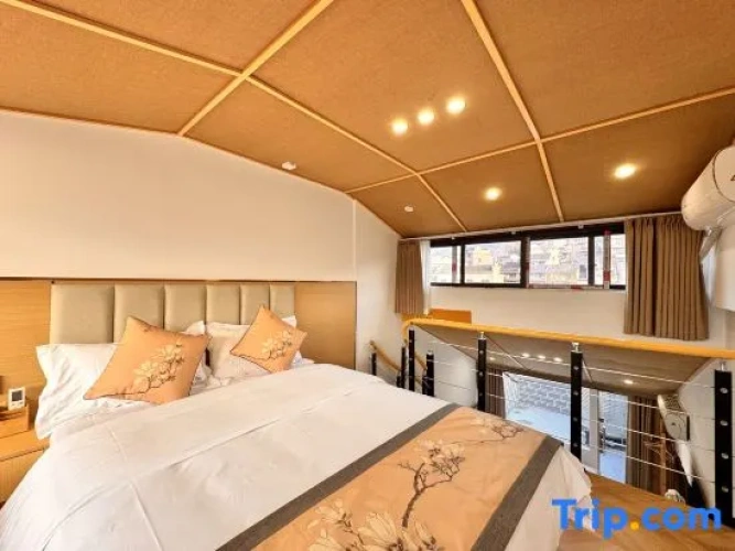 Standard Duplex room with balcony and with river view